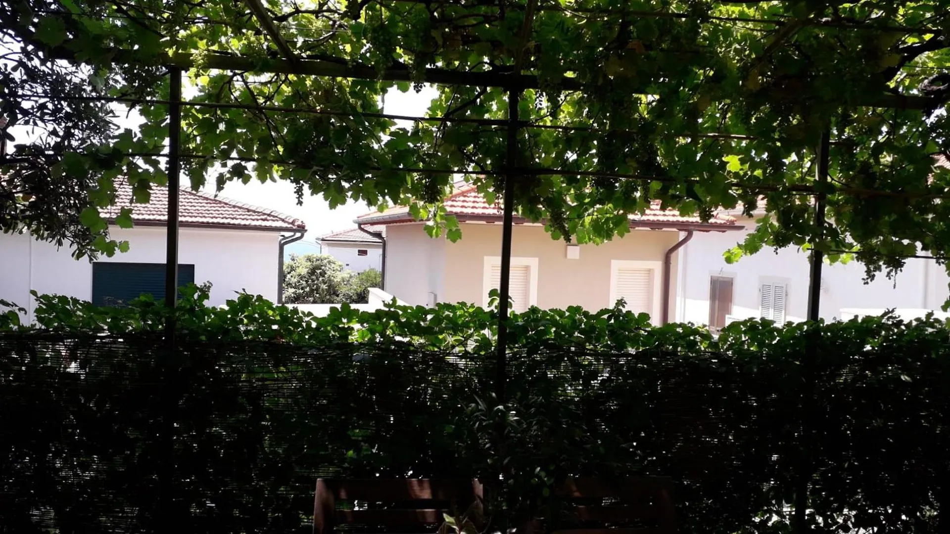 度假居 卡斯蒂利翁切洛A Garden On The Bay别墅 意大利